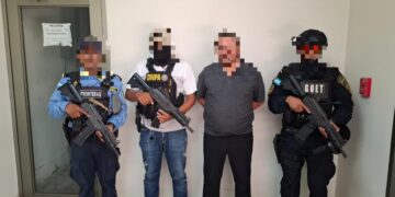 Honduras detiene a piloto mexicano vinculado a Julión Álvarez y buscado por narcotráfico