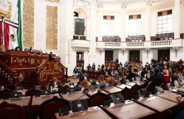 CDMX aprueba reformas para frenar la clonación de voces con IA