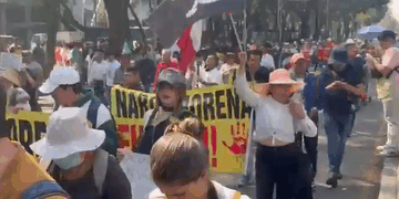 Marcha de la Generación Z registra baja asistencia y es detenida en Reforma