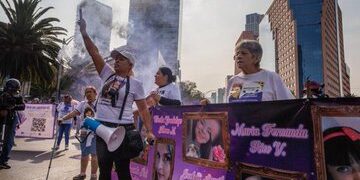 Movilizaciones del 25N reúnen a miles de mujeres en el mundo para exigir fin a la violencia de género