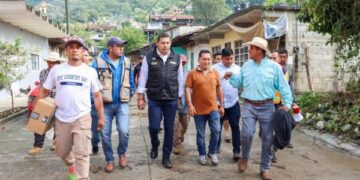 Gobierno del Estado de Puebla brinda atención oportuna a afectados por frente frío 16 en sierra norte