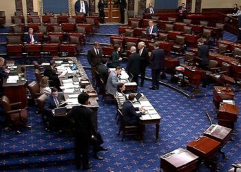 Senado de EE. UU. aprueba proyecto para reabrir el Gobierno; falta aval de la Cámara de Representantes