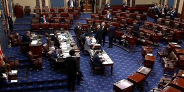 Senado de EE. UU. aprueba proyecto para reabrir el Gobierno; falta aval de la Cámara de Representantes