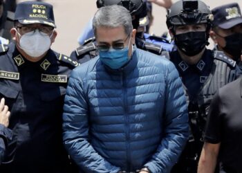 Trump indulta a Juan Orlando Hernández y queda en libertad en Estados Unidos