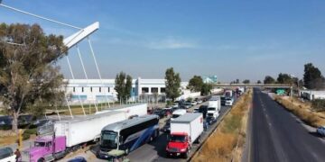 Productores liberan garita Douglas–Agua Prieta tras bloqueo; maquila reporta pérdidas millonarias