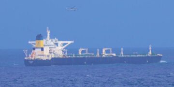 EU sanciona a empresas por transportar crudo venezolano y señala uso de “flota fantasma”