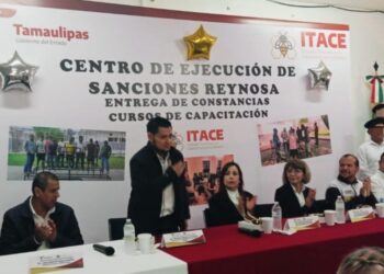Reciben 280 PPLs constancias de capacitación laboral