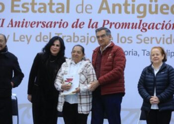 Aumento salarial y pensiones seguras garantiza Américo a las y los trabajadores del Estado