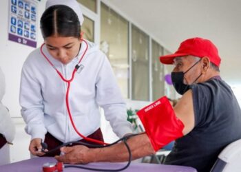 Fortalece DIF Tamaulipas la atención a personas adultas mayores con brigadas de salud