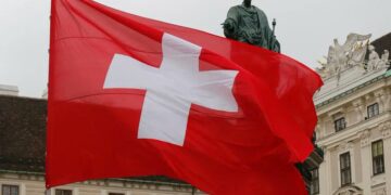Suiza bloquea bienes ligados a Nicolás Maduro para evitar fuga de capitales