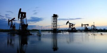 Crisis en Venezuela no sacude a los mercados; petróleo sin alzas inmediatas