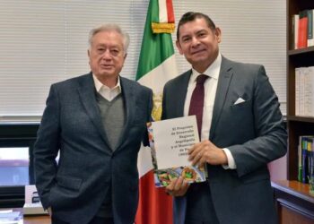 Sheinbaum matiza legado de Bartlett ante propuesta para nombrar vialidad en Puebla