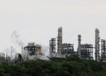Nuevo incidente en Dos Bocas reactiva alertas por seguridad operativa en la refinería