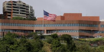 Washington reactiva vía diplomática en Caracas tras ofensiva militar en Venezuela