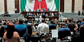 Morena prepara reforma electoral con recorte al financiamiento y revisión de plurinominales