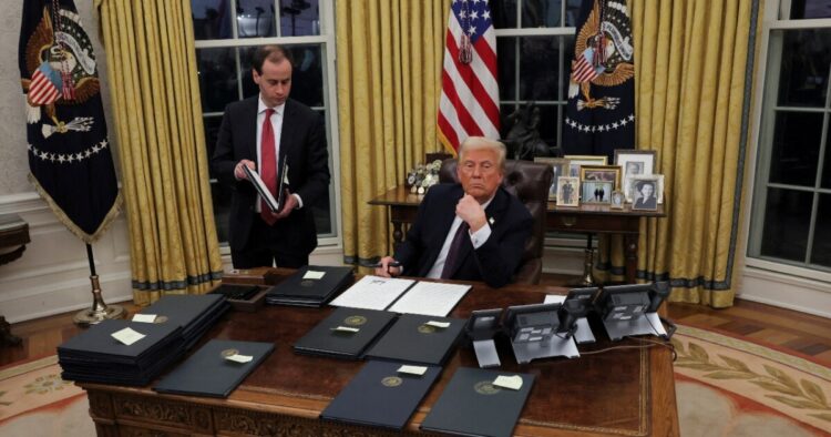 Trump califica de “fantástica” a Delcy Rodríguez tras llamada bilateral