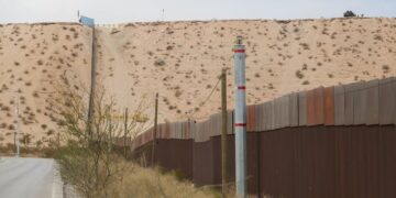 Estados Unidos intensifica control fronterizo con drones y emite advertencia a migrantes