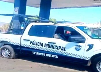 Emboscada en Michoacán: tres policías heridos y dos presuntos sicarios abatidos en Epitacio Huerta
