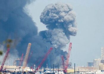 Israel y EE.UU. bombardean Irán; Teherán responde con misiles y la ONU pide frenar la escalada