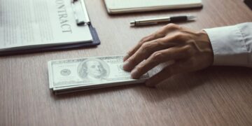 Corrupción se agrava a escala global; México permanece entre los peores evaluados