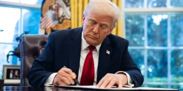 Trump endurece reglas del voto por correo rumbo a elecciones de noviembre