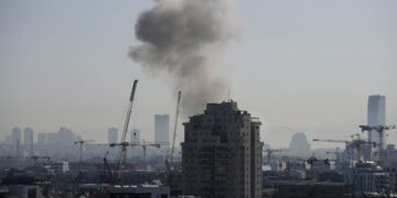 Escalada total: Israel intensifica ataques, EE. UU. evalúa ofensiva final e Irán endurece postura