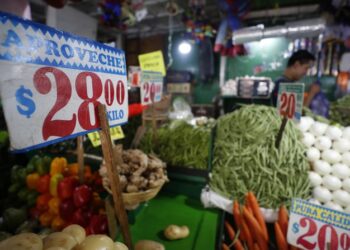 Inflación repunta en marzo y rebasa el objetivo del Banco de México