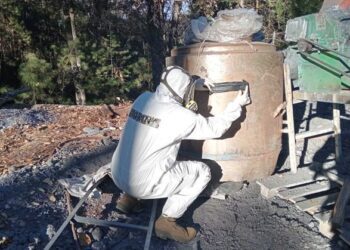 Semar desactiva dos centros de producción de droga en Durango