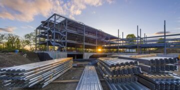 Economía endurece vigilancia y retira IMMEX a 350 firmas del sector acero