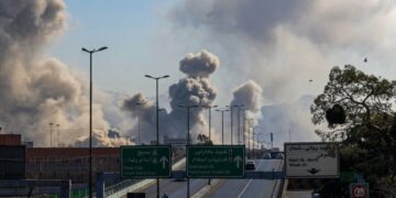 Guerra entre EE. UU., Israel e Irán se expande: combates en mar, ataques con misiles y crisis petrolera
