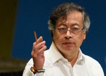 Investigación en EU apunta a Petro por presuntos nexos; Colombia lo niega