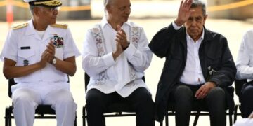 Pemex se fortalece: baja deuda, sube producción y estabilizan gasolina