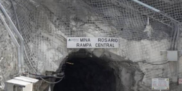 Cuatro mineros siguen atrapados tras derrumbe en El Rosario, Sinaloa