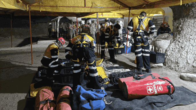 Intensifican operativo en mina de Sinaloa: suman especialistas para rescatar a 4 trabajadores
