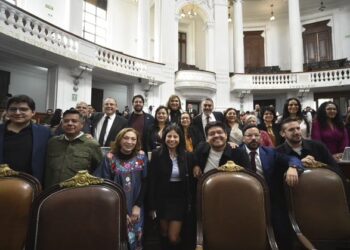 Legisladores capitalinos aprueban recorte a pensiones excesivas del sector público