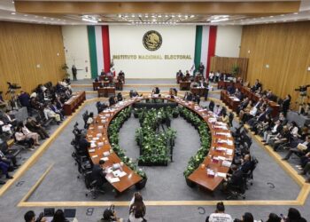 INE detecta opacidad en uso de fondos para mujeres y alista sanciones