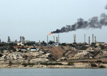 Escalada en Medio Oriente: EU bombardea la isla petrolera de Kharg y se intensifican los ataques en la región