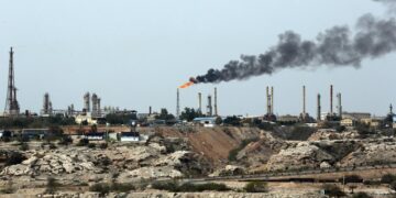 Escalada en Medio Oriente: EU bombardea la isla petrolera de Kharg y se intensifican los ataques en la región