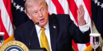Trump rechaza tregua con Irán y asegura dominio militar de Estados Unidos