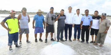Supervisa Américo Villarreal proyectos productivos y deportivos en el sur de Tamaulipas