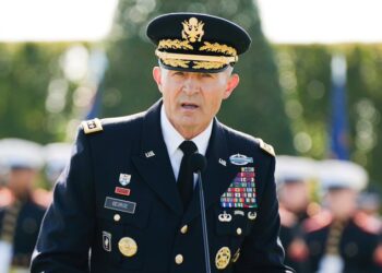 Pentágono releva a jefe del Estado Mayor en plena escalada con Irán