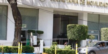 Irregularidades en Semovi: revelan fallas y posible fraude en proyecto de taxímetros digitales