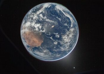 NASA muestra la Tierra como nunca antes desde Artemis II rumbo a la Luna