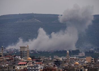 Israel intensifica ofensiva en Líbano en medio de frágiles avances diplomáticos