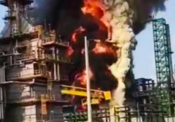 Nuevo incendio en Dos Bocas pone en alerta; autoridades aseguran que está controlado