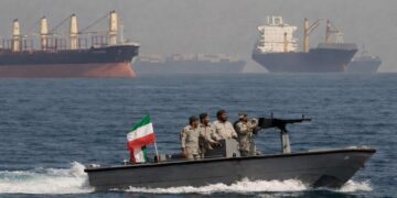 Irán endurece postura ante EE.UU. y crece la tensión por bloqueo en Ormuz