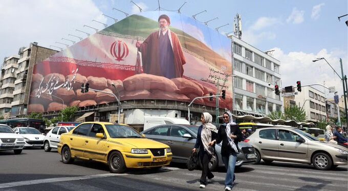 Irán congela diálogo con EU y eleva tensiones por bloqueo y conflicto en Ormuz