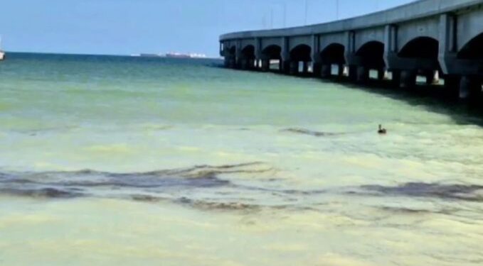 Sellan fuga de hidrocarburo en Progreso; Pemex descarta daños ambientales