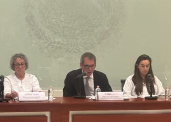 Hacienda explica caída económica: factores externos frenan crecimiento