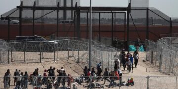 Corte bloquea restricción de Trump al asilo en la frontera